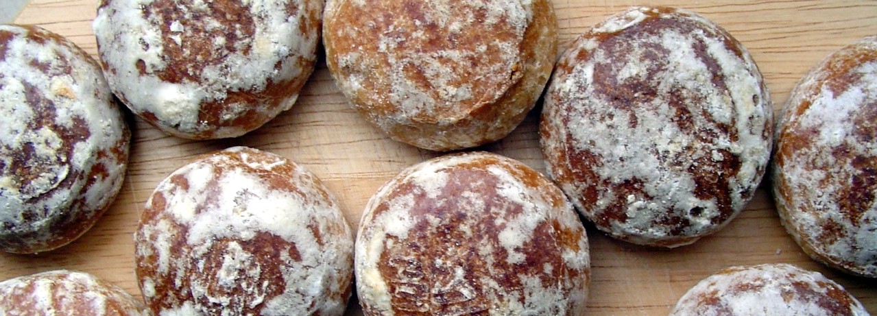 Pryaniki Russian Gingerbread Cookies Detail Pryaniki Russian Gingerbread Cookies Detail